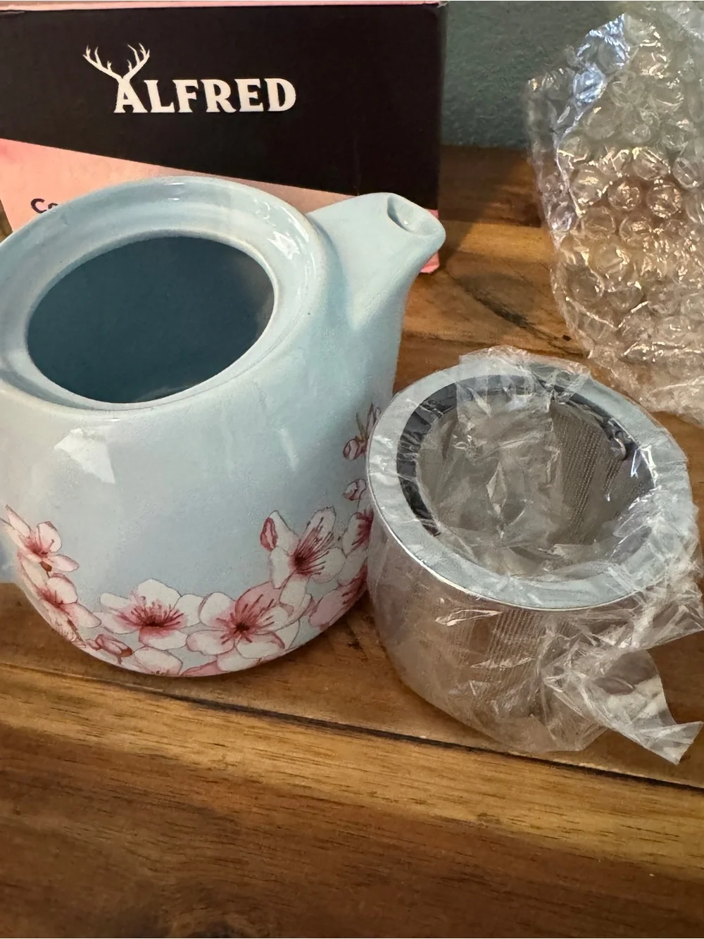 NWT Alfred Light Blue Ceramic Teapot with Pink Floral Pattern and Infuser
